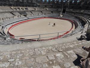 2022 07 UN AIR DE VACANCES 16 DU COTE D ARLES (56)